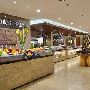 巴厘岛努沙杜瓦万怡度假酒店 印尼